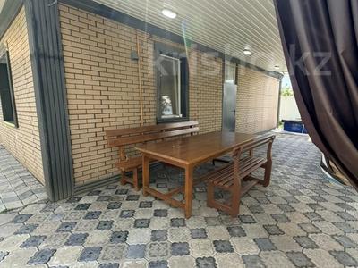 Отдельный дом · 3 комнаты · 176 м² · 6 сот., Вагонник 65 — Пересечение с Шолохова, напротив рынка «Алтын алма» за 30 млн ₸ в Уральске