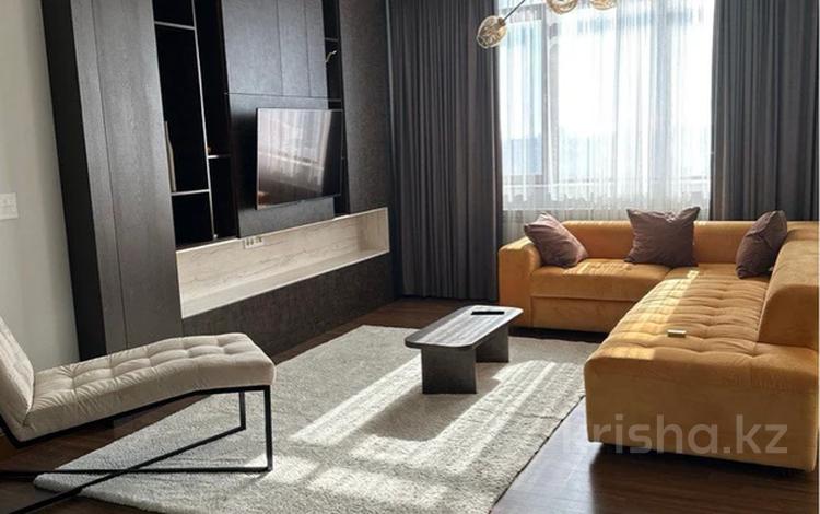 3-комнатная квартира · 110 м² · 10/21 этаж, Кабанбай батыра 43В за 550 000 ₸ в Астане, Есильский р-н — фото 2