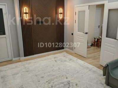 2-бөлмелі пәтер · 62 м² · 4/5 қабат, Абая 17/3, бағасы: 16 млн ₸ в Сатпаев