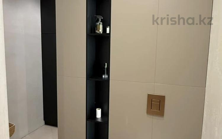 4-комнатная квартира · 210 м² · 3/3 этаж, Кажымукана 10131 за 310 млн ₸ в Алматы, Медеуский р-н — фото 2