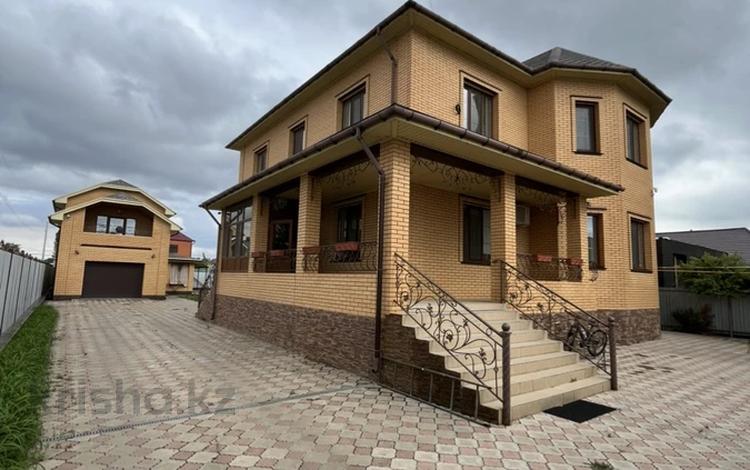 Отдельный дом · 7 комнат · 287 м² · 10 сот., мкр Старый Аэропорт, Еділ 30 за 180 млн ₸ в Уральске — фото 2