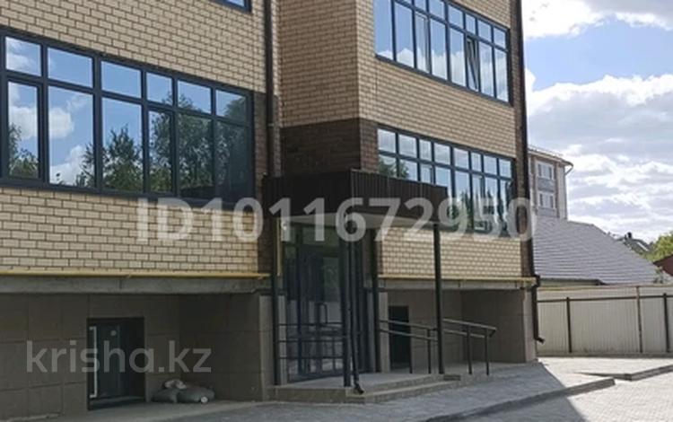 2-бөлмелі пәтер · 70 м² · 3/5 қабат, Некрасова 29/1 — Құрманғазы, бағасы: 30.5 млн ₸ в Уральске — фото 2