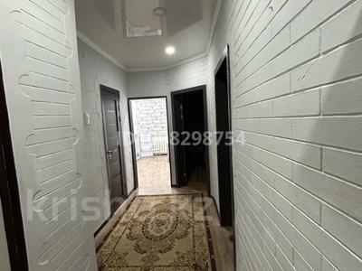 4-комнатная квартира · 90 м² · 3/3 этаж, Тусупбекова за 200 000 〒 в Жезказгане