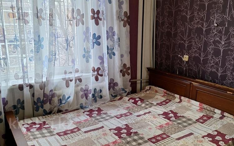 1-бөлмелі пәтер · 37 м² · 2/4 қабат, 11-шағынаудан — Уалиханова, бағасы: 8 500 ₸ в Шымкенте, Енбекшинский р-н — фото 2