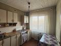 3-бөлмелі пәтер · 60 м² · 3/5 қабат, Назарбаева 46/3, бағасы: 160 000 ₸ в Усть-Каменогорске — фото 2