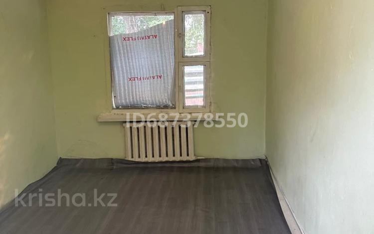 1 комната · 18 м², мкр Айгерим-1 64 — Василий Бенберена за 40 000 〒 в Алматы, Алатауский р-н — фото 2
