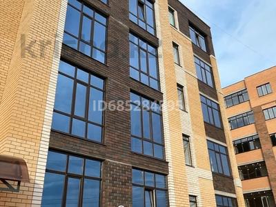 2-комнатная квартира · 76 м² · 3/5 этаж, мкр. Алтын орда, Р-н Батыс 2 5 — Молдагулова за 24.5 млн 〒 в Актобе