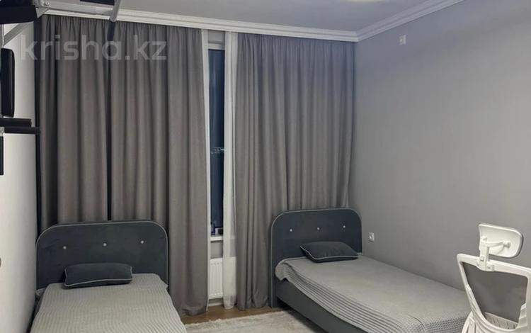 3-комнатная квартира · 115 м² · 10/12 этаж, К. Толеметова за 400 000 〒 в Шымкенте, Каратауский р-н — фото 2