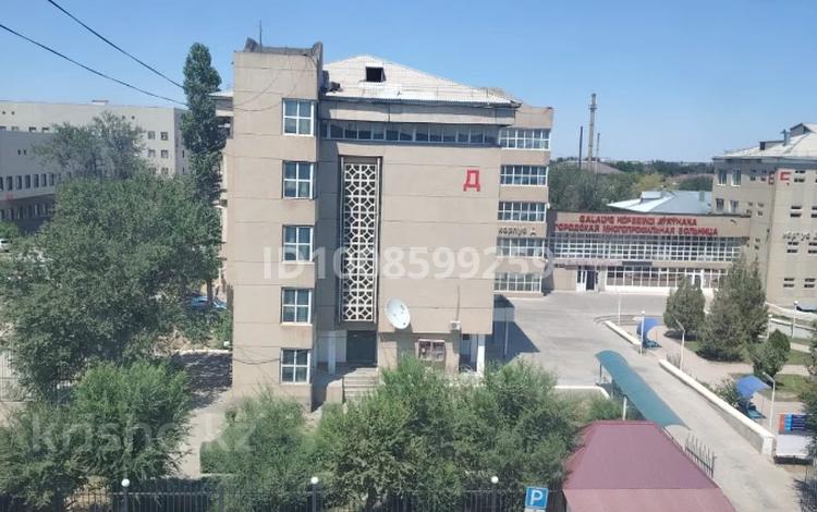 4-бөлмелі пәтер · 107 м² · 5/5 қабат, 12 26, бағасы: 34 млн ₸ в Таразе — фото 3