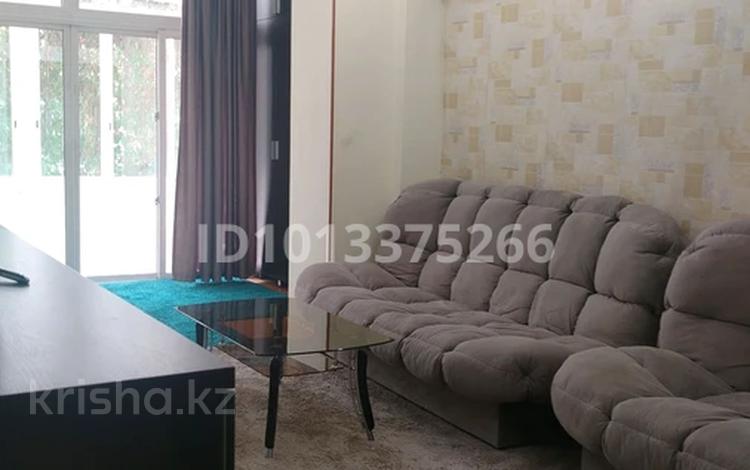 2-бөлмелі пәтер · 56 м² · 1/5 қабат, Валиханова — Толе би, бағасы: 450 000 ₸ в Алматы, Медеуский р-н — фото 22