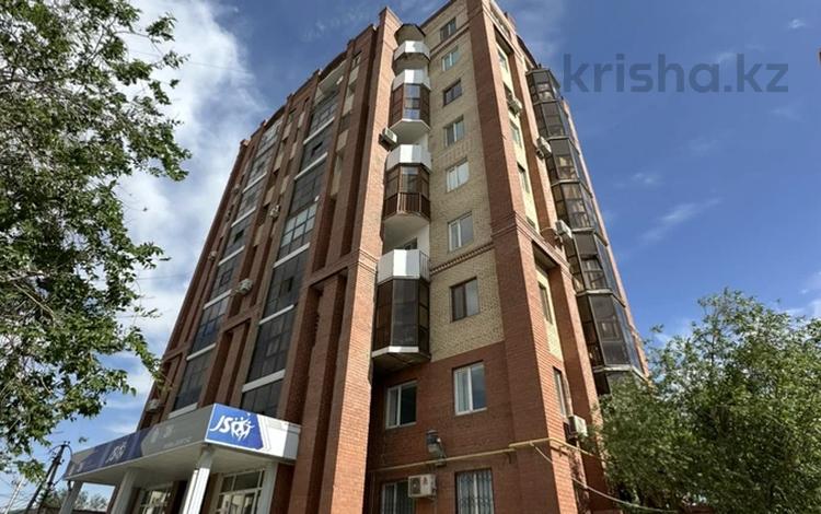 2-бөлмелі пәтер · 80 м² · 9/9 қабат, Яншина 6, бағасы: 17 млн ₸ в  — фото 2