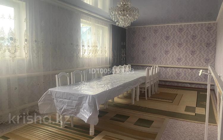 Отдельный дом · 4 комнаты · 120 м² · 8 сот., мкр Шанхай за 14 млн ₸ в Актобе — фото 2