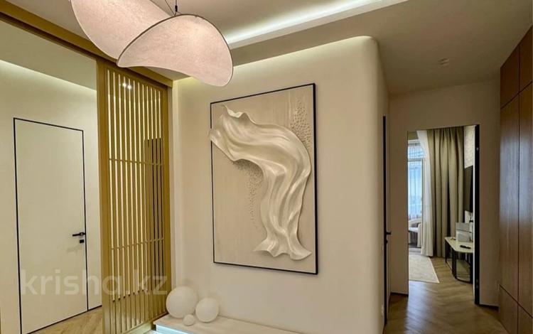 5-комнатная квартира · 210 м² · 5 этаж, Шамши Калдаяков 8 за 1.5 млн ₸ в Астане, Сарайшык р-н — фото 4