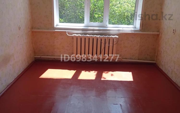 3-комнатная квартира · 56.5 м² · 1/2 этаж, Тепличный комбинат 10 за 15.3 млн ₸ в Костанае — фото 2