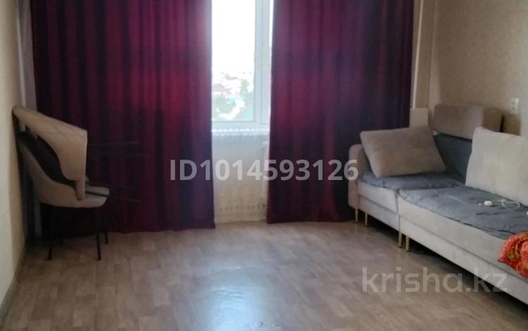 1-комнатная квартира · 34 м² · 9/9 этаж, мкр Юго-Восток, Бухары жырау 96 за 10.5 млн ₸ в Караганде, Казыбек би р-н — фото 2