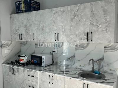 1-комнатная квартира · 45 м² · 2/3 этаж, мкр Нуртас, Мкр Нуртас ул Шұғыла 53 — Байтерекова за 140 000 〒 в Шымкенте, Каратауский р-н