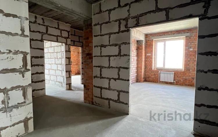 3-бөлмелі пәтер · 80.2 м² · 9/9 қабат, Каирбекова 83, бағасы: ~ 34.5 млн ₸ в Костанае — фото 2