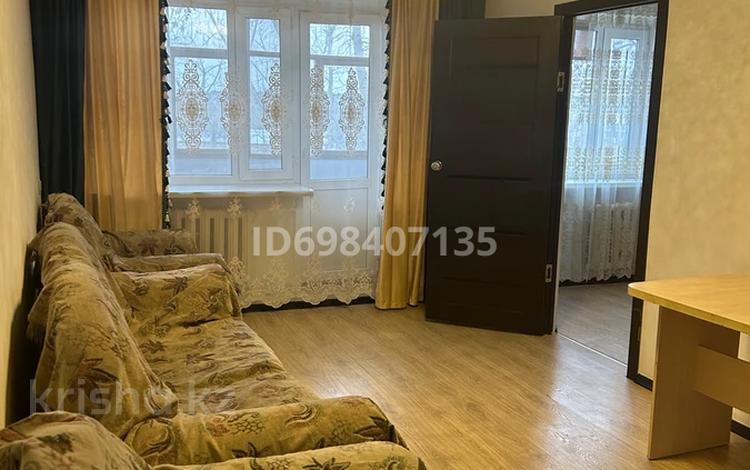 2-комнатная квартира, 41 м², 3/5 этаж помесячно, Майкудук, 15й микрорайон 10