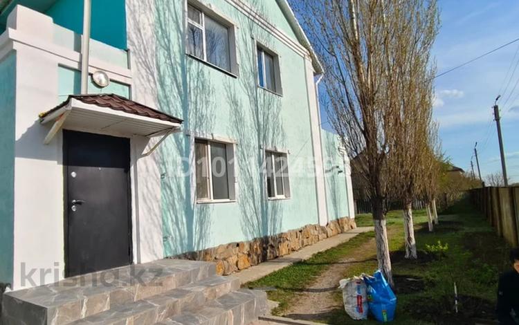 Отдельный дом · 5 комнат · 280 м² · 10 сот., Ахтанова 12 — Ахтанова за 40 млн ₸ в Хромтау — фото 3