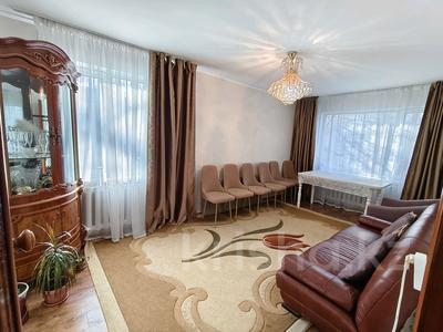 2-комнатная квартира · 48 м² · 2/5 этаж, мкр Юго-Восток, Дюсембекова 65 — Сарыарка-Строителей за 17.5 млн ₸ в Караганде, Казыбек би р-н