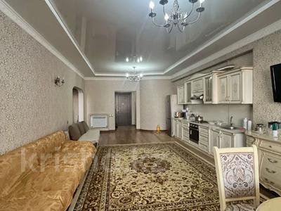 2-комнатная квартира, 100 м², 4/17 этаж, Кунаева 39 за 38 млн 〒 в Шымкенте, Аль-Фарабийский р-н