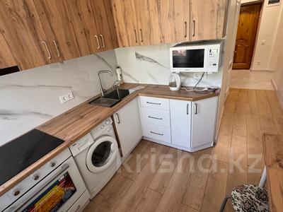 2-комнатная квартира · 56 м² · 2/3 этаж, Казыбек Би 104 за 300 000 ₸ в Алматы, Алмалинский р-н