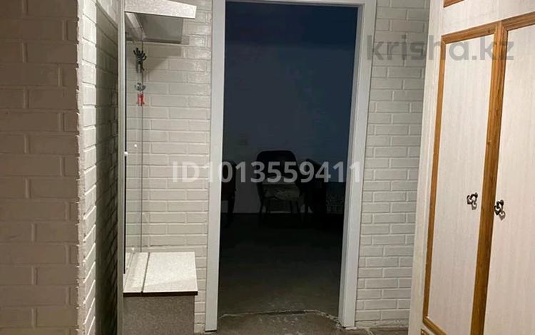 1-комнатная квартира · 38 м² · 6/9 этаж, Шакарима 15 за 200 000 ₸ в Семее — фото 2