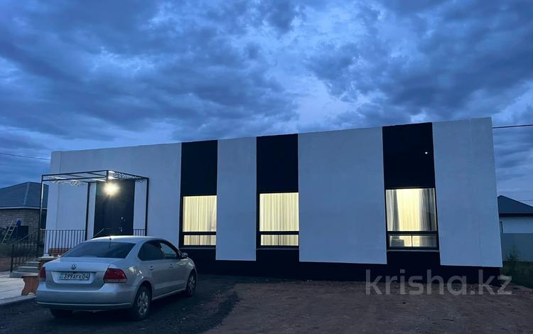 Отдельный дом · 4 комнаты · 181 м² · 8 сот., Таншолпан ж.м.(бывш.Баурластар) 200 за 35 млн ₸ в Актобе — фото 34