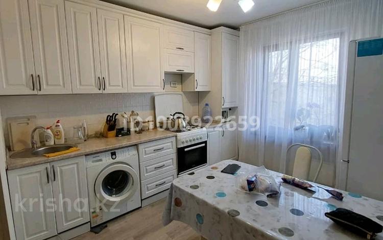 2-бөлмелі пәтер · 52.6 м² · 5/5 қабат, мкр Аксай-3А 62, бағасы: 37.5 млн ₸ в Алматы, Ауэзовский р-н — фото 2