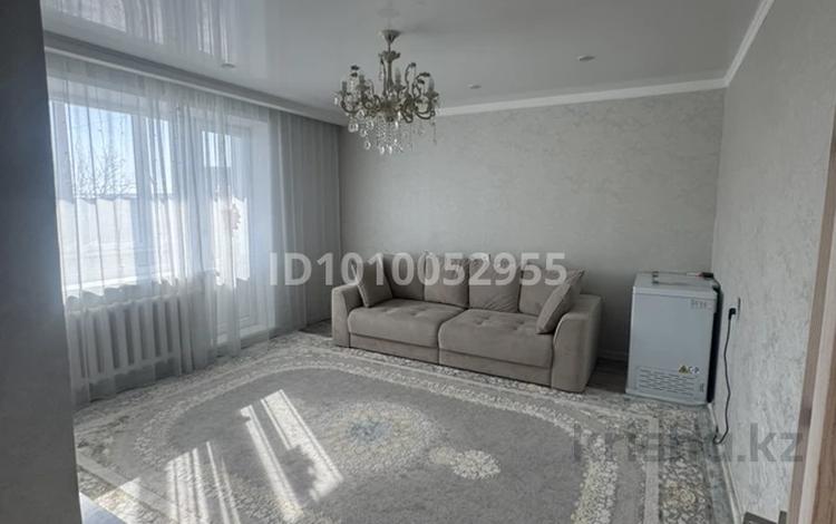 3-комнатная квартира · 64 м² · 6/9 этаж, мкр Юго-Восток, Мкр Степной 3 3/4 за 250 000 〒 в Караганде, Казыбек би р-н — фото 2