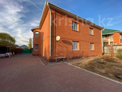 Отдельный дом · 5 комнат · 325.3 м² · 10.36 сот., Сельмаш за 76 млн 〒 в Актобе, мкр. Сельмаш