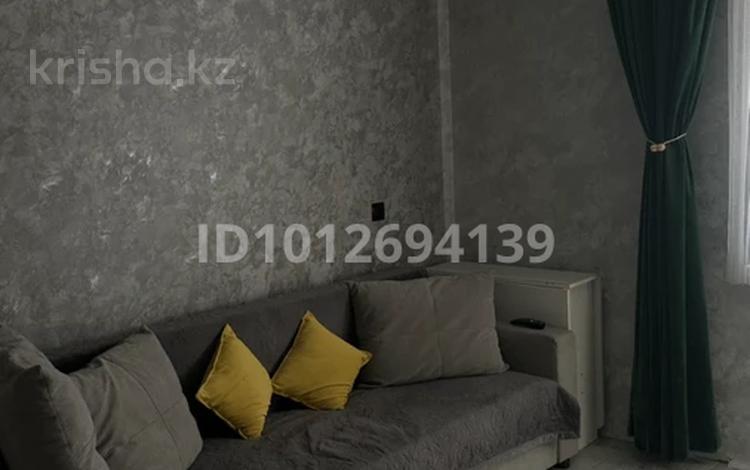 2-бөлмелі пәтер · 42 м² · 2/5 қабат, Сортировка, бағасы: 8.5 млн ₸ в Караганде, Алихана Бокейханова р-н — фото 2