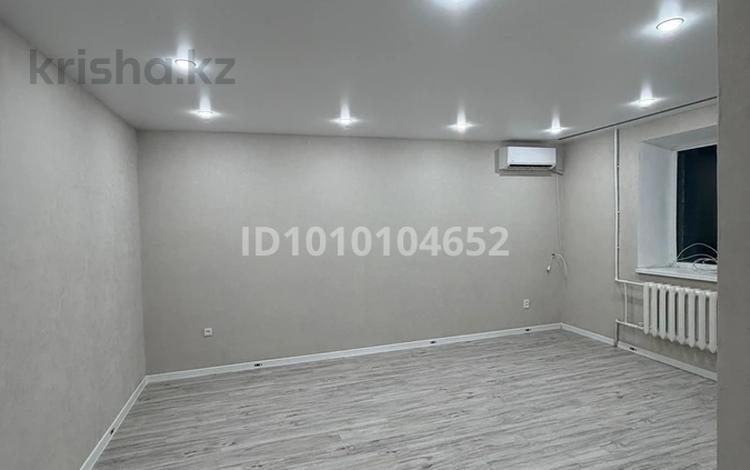 3-комнатная квартира · 84 м² · 2/5 этаж, мкр Кадыра Мырза-Али 3 за 31.5 млн 〒 в Уральске — фото 2