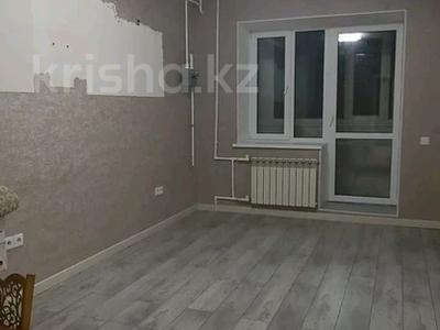 1-комнатная квартира · 42 м² · 1/5 этаж, мкр Строитель за 23 млн ₸ в Уральске