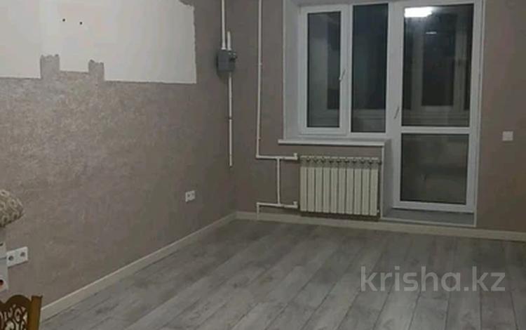 1-комнатная квартира · 42 м² · 1/5 этаж, мкр Строитель за 23 млн ₸ в Уральске — фото 2