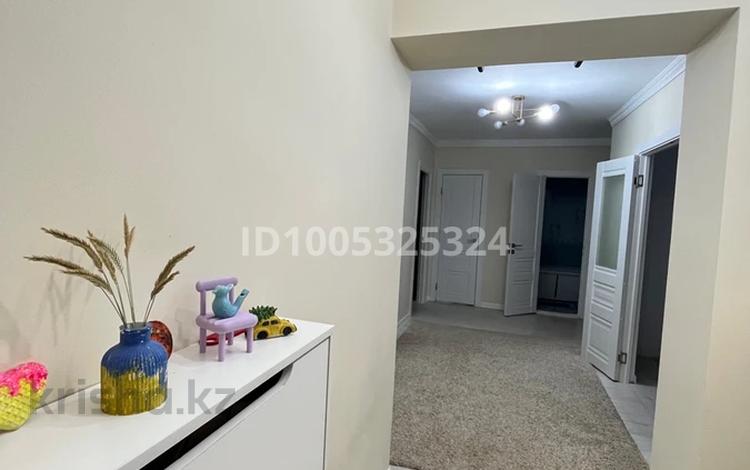 3-бөлмелі пәтер · 92 м² · 9/9 қабат, мкр Болашак 131г — Богенбай батыр, бағасы: 27 млн ₸ в Актобе — фото 2