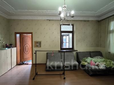 6-комнатный дом помесячно, 240 м², 6 сот., Руставели за 450 000 〒 в Алматы, Турксибский р-н