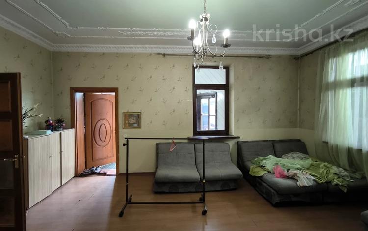 6-комнатный дом помесячно, 240 м², 6 сот., Руставели за 450 000 〒 в Алматы, Турксибский р-н — фото 2