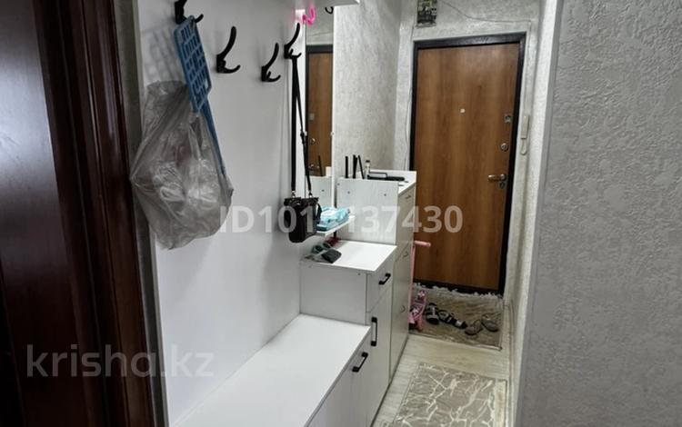 2-бөлмелі пәтер · 42 м² · 4/5 қабат, Есенберлина 5, бағасы: 15 млн ₸ в Жезказгане — фото 2