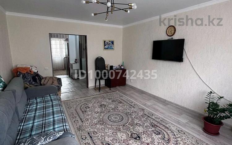 4-комнатная квартира · 80 м² · 3/6 этаж, мкр 5, Алии Молдагуловой 2/1 — Вечный огонь, ЦОН за 27 млн ₸ в Актобе — фото 2