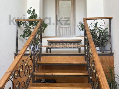 Отдельный дом · 3 комнаты · 240 м² · 10 сот., Сырымбет 21 — Мкр. Жайляу за 45 млн ₸ в Кокшетау