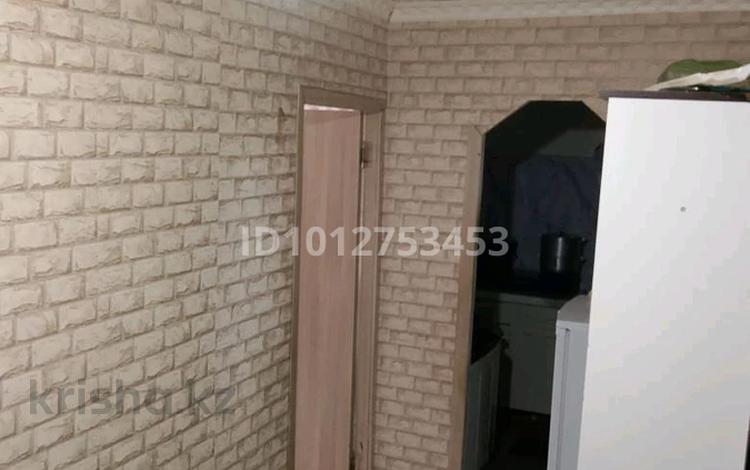 2-бөлмелі пәтер · 50 м² · 5/5 қабат, 3 укрепленный 1 кв 43 1 — Старый базар, бағасы: 6 млн ₸ в  — фото 2