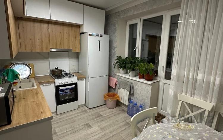 2-бөлмелі пәтер · 50.7 м² · 9/9 қабат, мкр Аксай-3Б, бағасы: 35 млн ₸ в Алматы, Ауэзовский р-н — фото 2