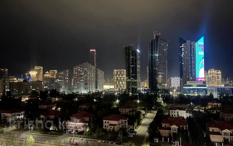3-комнатная квартира · 108.5 м² · 13/21 этаж, Сарайшык 5а — ГОРЯЧАЯ ЦЕНА за 61.5 млн ₸ в Астане, Есильский р-н — фото 9