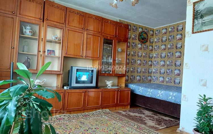 1-комнатная квартира · 36 м² · 4/5 этаж, Кенесары 17 за 10 000 ₸ в Бурабае — фото 2