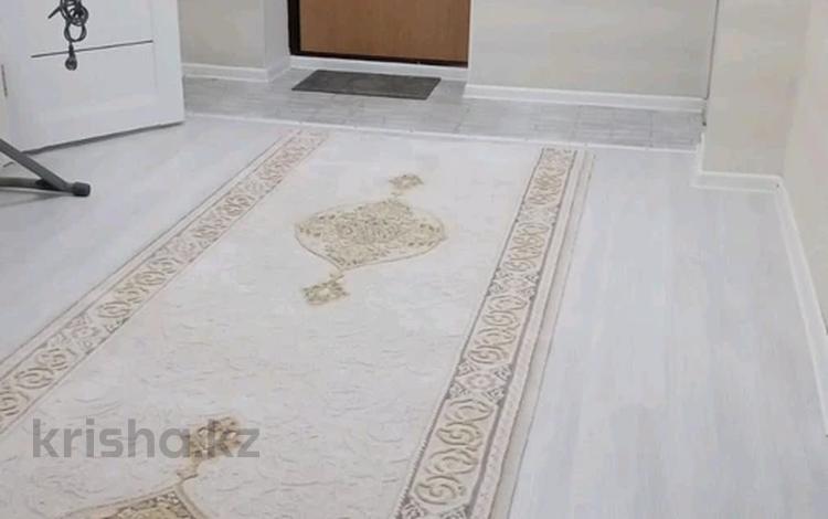 1-бөлмелі пәтер · 50 м² · 3/8 қабат, Нұрсая ш/а., Габдиева 47А, бағасы: 200 000 ₸ в Атырау, мкр Нурсая — фото 2