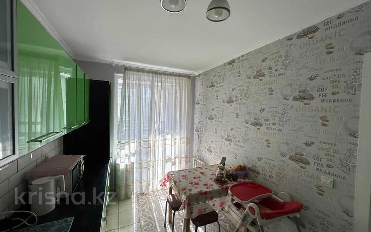 2-бөлмелі пәтер · 65 м² · 4/9 қабат, мкр Аккент 26, бағасы: 32.5 млн ₸ в Алматы, Алатауский р-н — фото 2