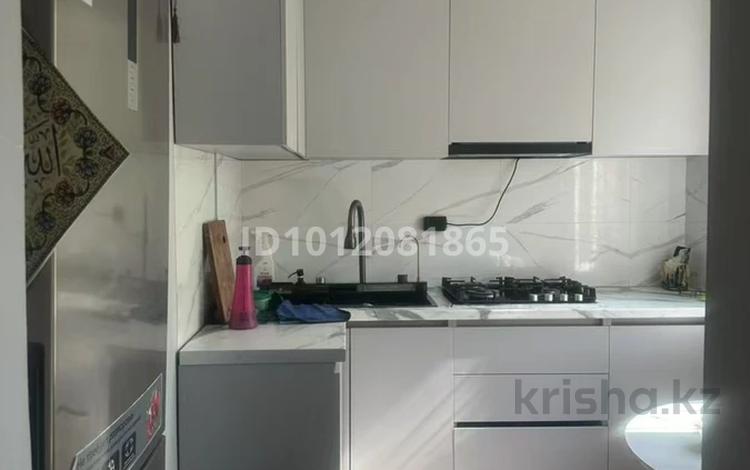 2-комнатная квартира · 47 м² · 2/4 этаж, мкр №8, №8 ш/а. 72а — Алматы қаласы 8 - ықшам ауданында 2 бөлмелі үй ұзақ мерзімге жалға беріледі . үйдің ішінде тұрмысқа керектің бәрі бар ! маңайында 119 мектеп-гимназия , 16 қалалық емхана , әуезов ауданының халыққа қызмет көрсету орталығы , Москва метро бекеті , Магнум ,кино-театыр, сары-Aрқа базары орналасқан . қалаланың барлақ бағытына қозғалысқа ыңғайлы ! 4-5 студент қыздар бірігіп тұруына болады ...! GULNUR 87778278582 за 300 000 ₸ в Ауэзовский р-н — фото 2