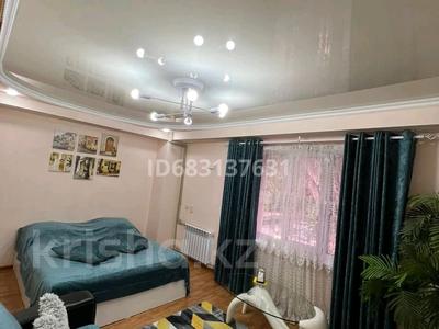 1-комнатная квартира · 70 м² · 2/9 этаж, Таукеханна 33 — Таукеханна кунаева за 15 000 ₸ в Шымкенте, Аль-Фарабийский р-н