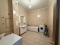 2-бөлмелі пәтер · 89.7 м² · 5/5 қабат, МОЛДАГУЛОВА, бағасы: 22.5 млн ₸ в Актобе — фото 2